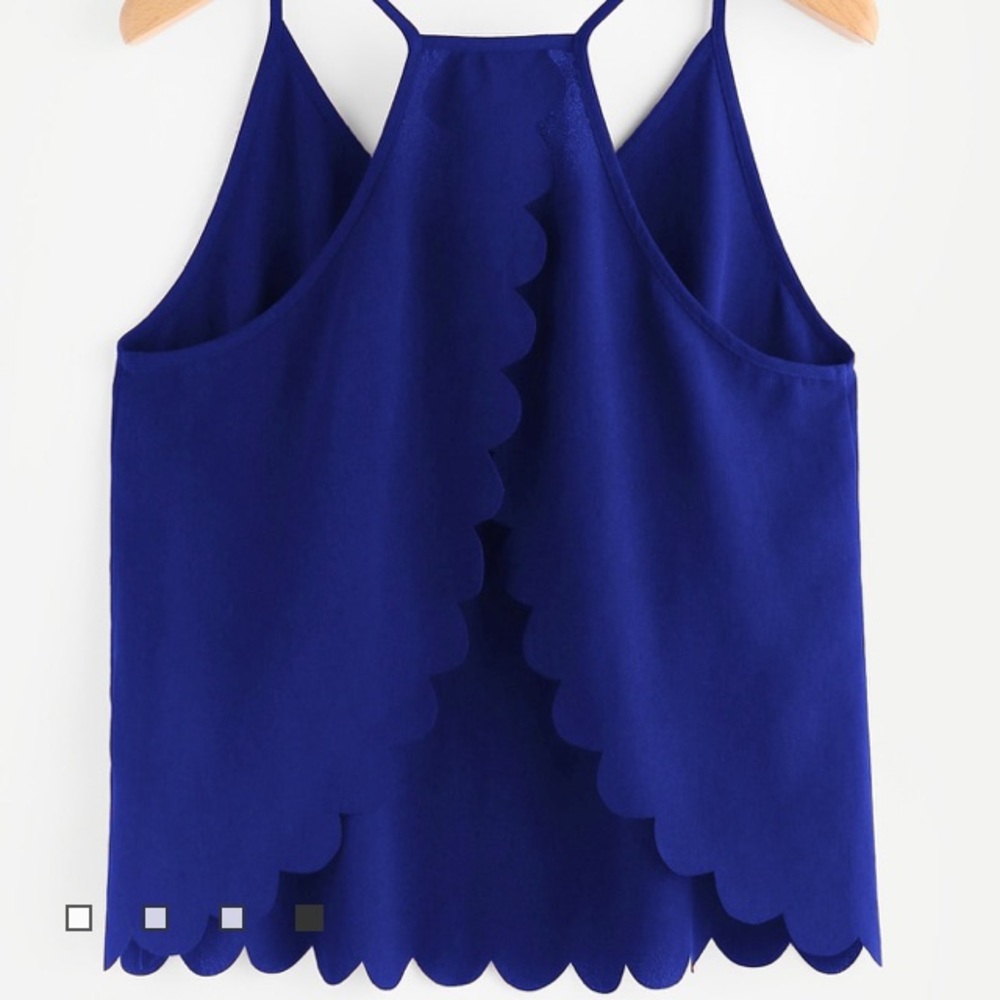 🎉Blue Overlap Scallop Cami Top!